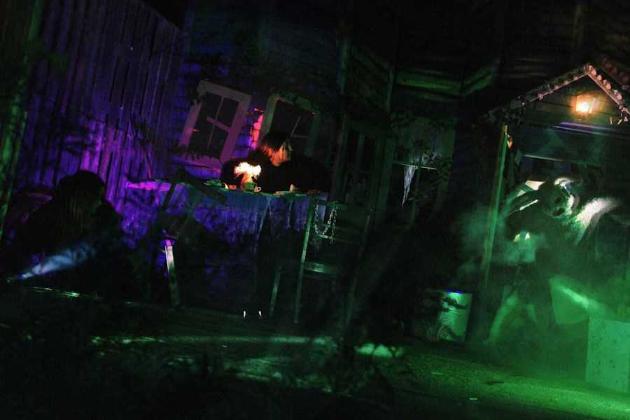 Квест в реальности Зазеркалье: обратная реальность от компании Quest Stars Квест в реальности Зазеркалье: обратная реальность от компании Quest Stars